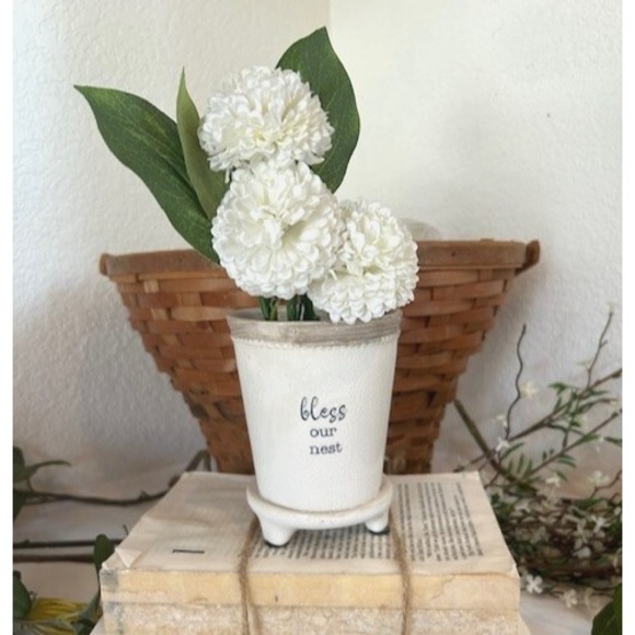 Cream Planter Indoor Outdoor Pot W/ Drainage Holes New "Bless our Nest" NWOT - Picture 1 of 7